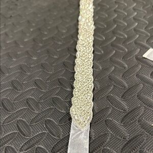 Elegant Silver Beaded Women's Belt